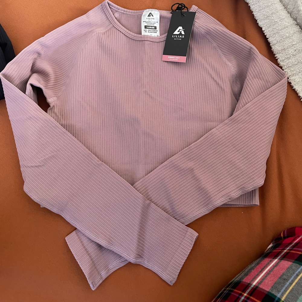 Lilia’s Active Ribbed Seamless Crop Top